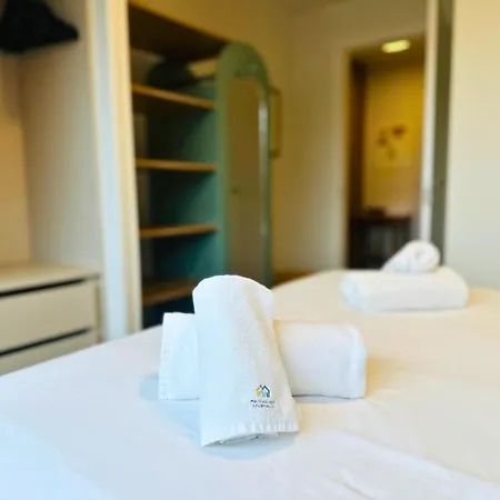 Colours By Madeira Apartman *